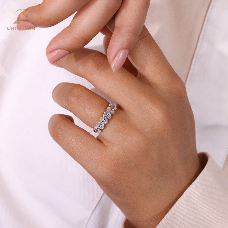 9K Gold Oval Lab-Grown Diamond Band — view 2